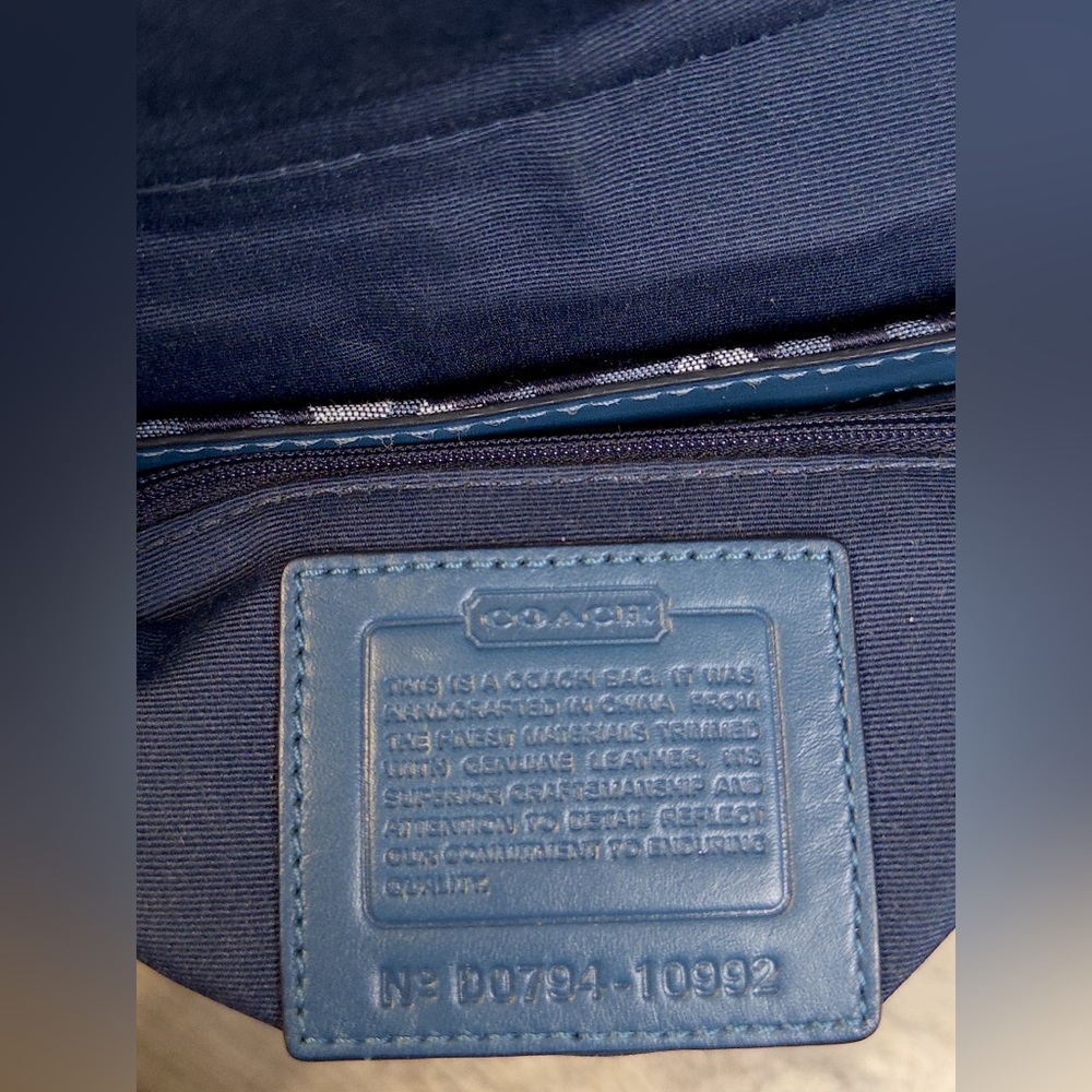Coach Chelsea Blue Strap Bag – Signature "C" Logo Shoulder Purse - Picture 9 of 9